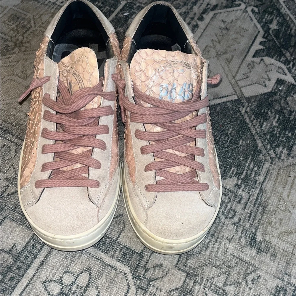 P448 women’s John Python sneakers size 36 US 6